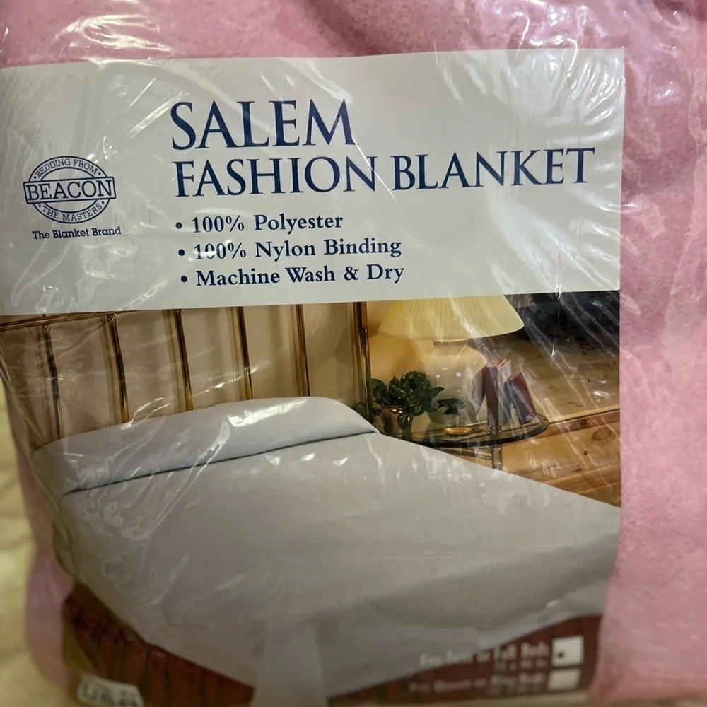 Vintage Salem BLANKET Pink  72